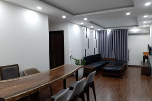Cho thuê căn 3PN full nội thất giá 16tr tại CC Green Star Phạm Văn Đồng