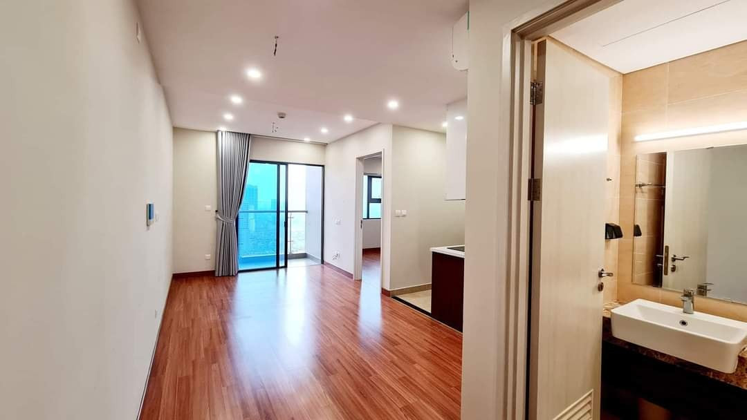 Cho thuê căn 2PN cơ bản chung cư FLC Green Apartment 18 Phạm Hùng giá 9 triệu